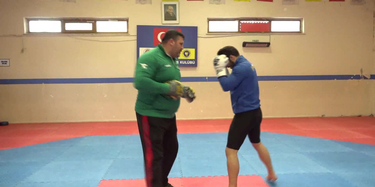 BUCALI SPORCU, KAYBETTİĞİ ANTRENÖR BABASININ HAYALLERİİÇİN ÖZBEKİSTAN’DA