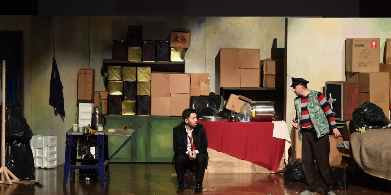 BAŞKENT TİYATROLARI 2022 SEZONU İÇİN PERDELERİNİ AÇIYOR