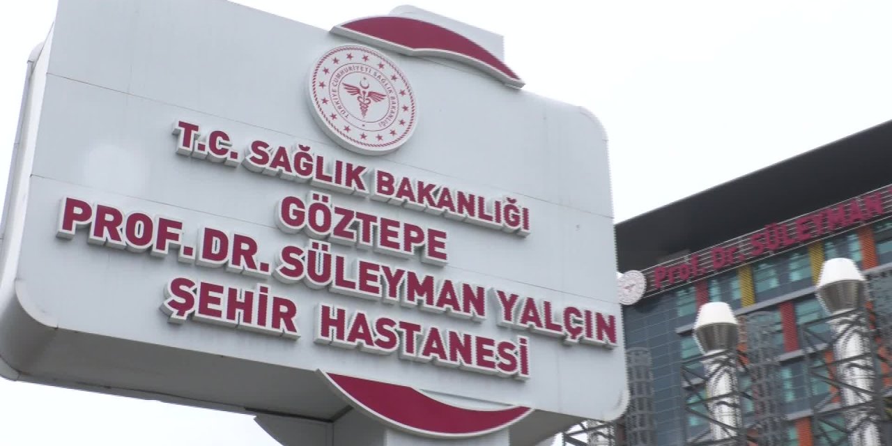 VATANDAŞLAR YILIN İLK GÜNÜ AŞIYA KOŞTU