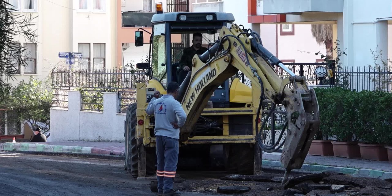 ANTALYA GÜZELOBA MAHALLESİNE SIFIRDAN ASFALT