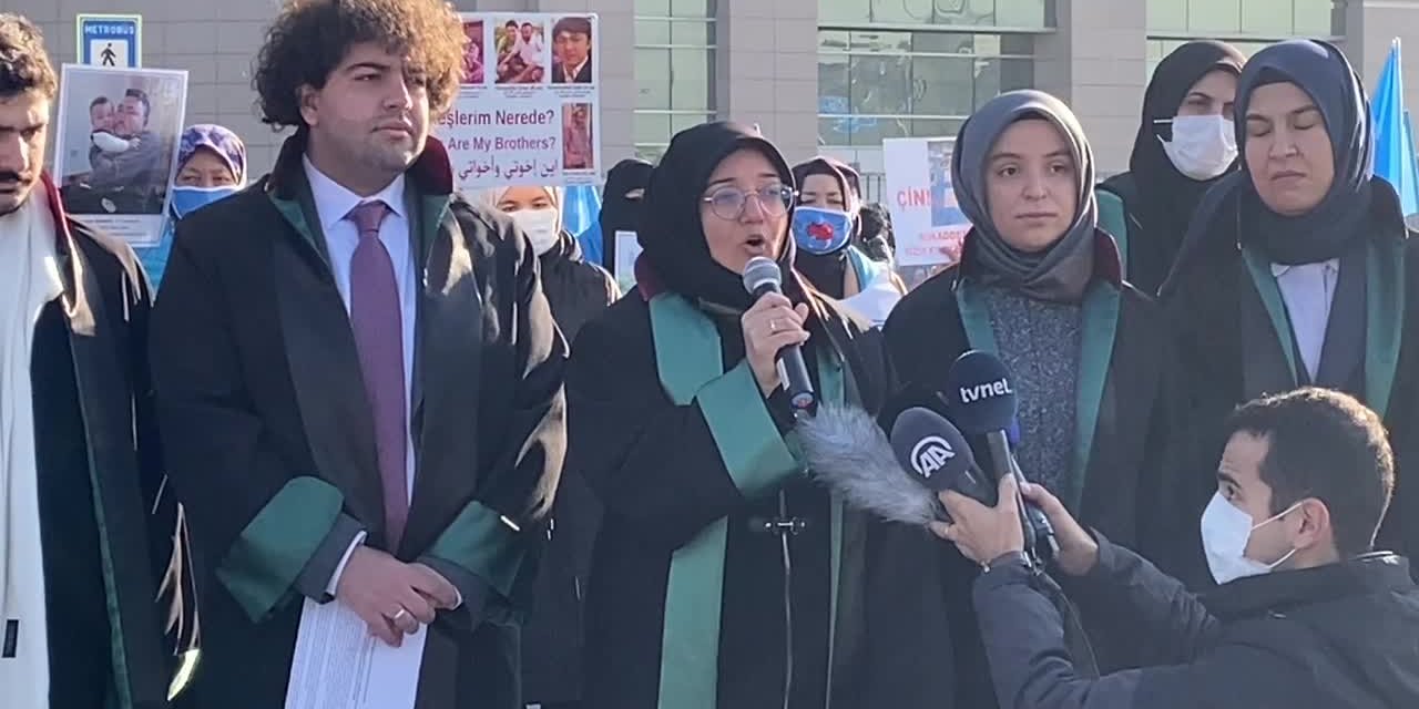 ÇİN'DE KAMPLARDA TUTULAN UYGUR TÜRKLERİNİN YAKINLARI, ÇİN YÖNETİCİLERİ HAKKINDA SUÇ DUYURUSUNDA BULUNDU