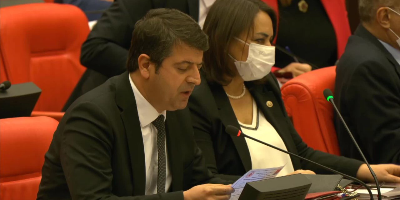 TUTDERE: YURTTAŞLARIMIZ KALICI YAZ SAATİ UYGULAMASI NEDENİYLE AĞIRLAŞAN HAYAT KOŞULLARI İLE MÜCADELE ETMEKTEDİRLER