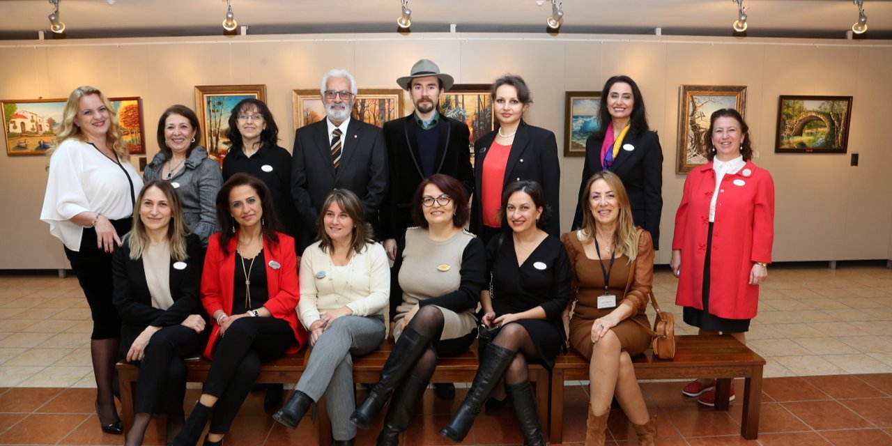 KÜÇÜKÇEKMECE'DE DOĞAYLA İÇ İÇE BİR SERGİ: "DOĞANIN IŞIĞI"