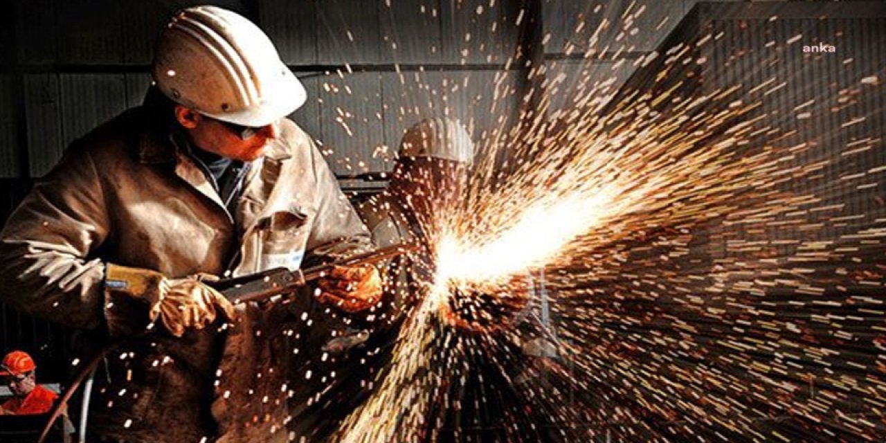 METAL İŞÇİSİ TEPKİLİ: "TASLAK SENELİK İZİNDE AÇIKLANDI, SENDİKA TEMSİLCİLERİ YANIMIZA DAHİ GELEMİYOR"