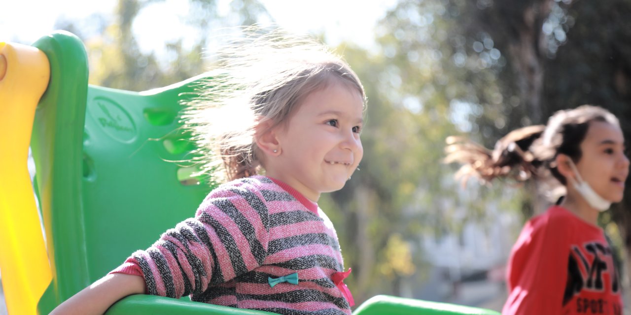 BAYRAKLI’NIN PARKLARINI ÇOCUKLAR TASARLAYACAK
