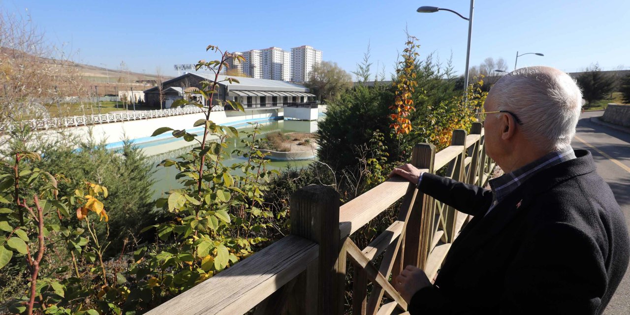 YENİMAHALLE’DE YILLIK İKİ BUÇUK MİLYON ÇİÇEK ÜRETİLECEK