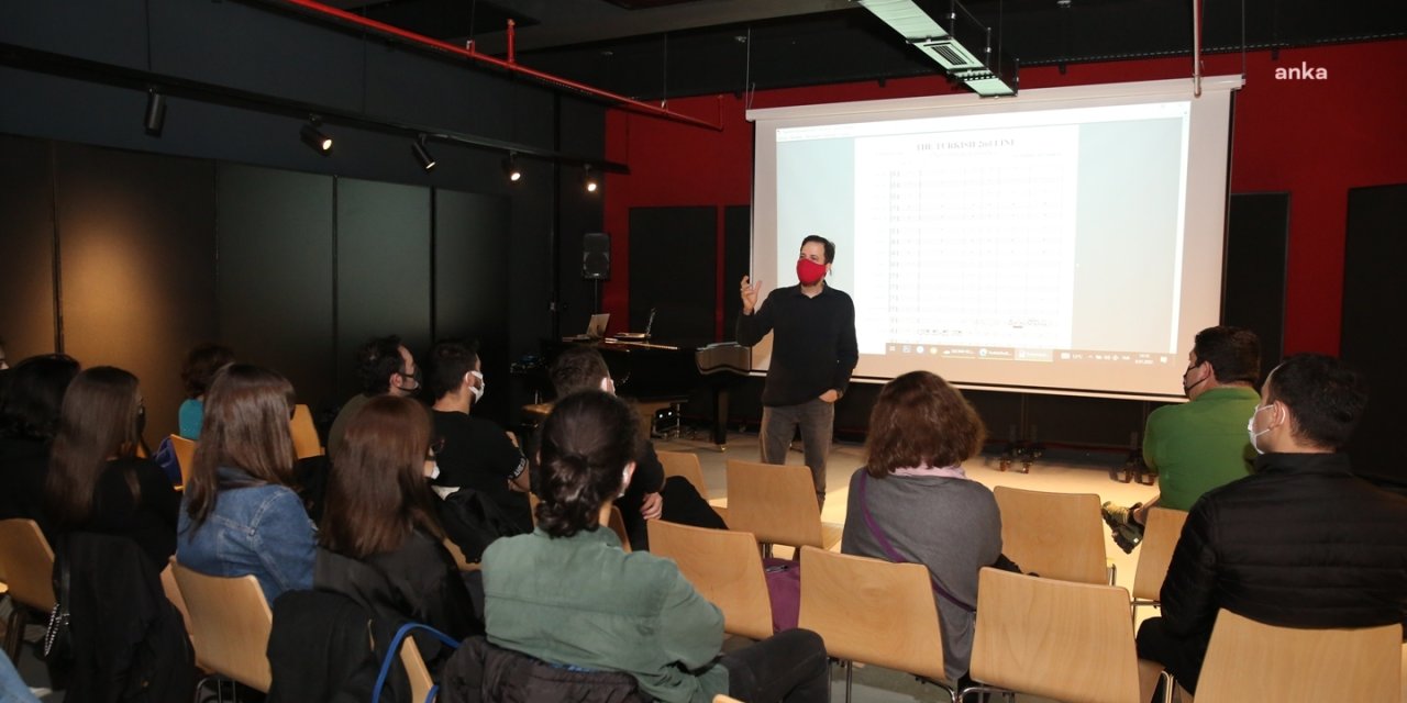 ÜNLÜ BESTECİ SANLIKOL DENEYİMLERİNİ NİLÜFER'DE PAYLAŞTI