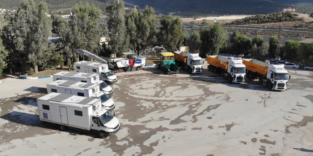 İZMİR BÜYÜKŞEHİR'DEN YOL ÇALIŞMALARINA 1 YILDA 1.1 MİLYAR LİRA