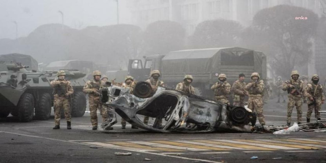 KAZAKİSTAN BÜYÜKELÇİSİ SİYASİ PARTİLERE BİLGİ VERDİ: "5 OCAK’TA İKİ BÜYÜK NAKLİYE UÇAĞINDAN ÇIKAN SİLAHLI İNSANLAR ALMATI’YA YAYILDI"