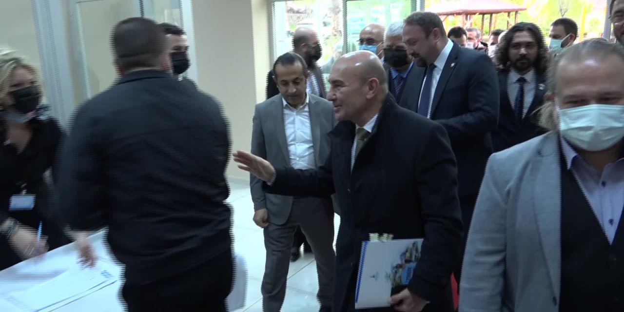 BAŞKAN SOYER ÇİĞLİ'DE STK TEMSİLCİLERİ VE MUHTARLARLA BULUŞTU