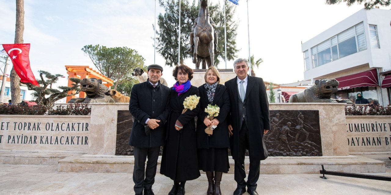 TUNÇ SOYER: "HİÇBİR GENÇ 'YAŞAMA SEVİNCİNİ KAYBETTİM' DİYE ÖLÜME KOŞMAYACAK"