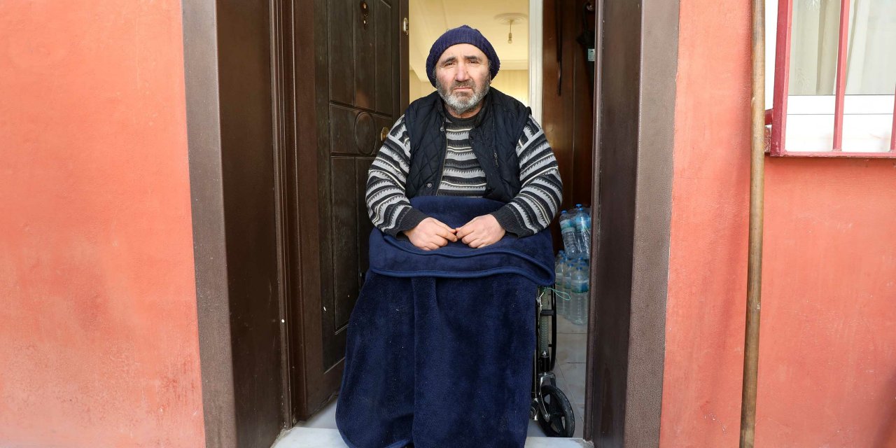 SELAHADDİN AMCA , YENİMAHALLE BELEDİYESİ SAYESİNDE ARTIK EVİNE RAHAT GİRİP ÇIKACAK