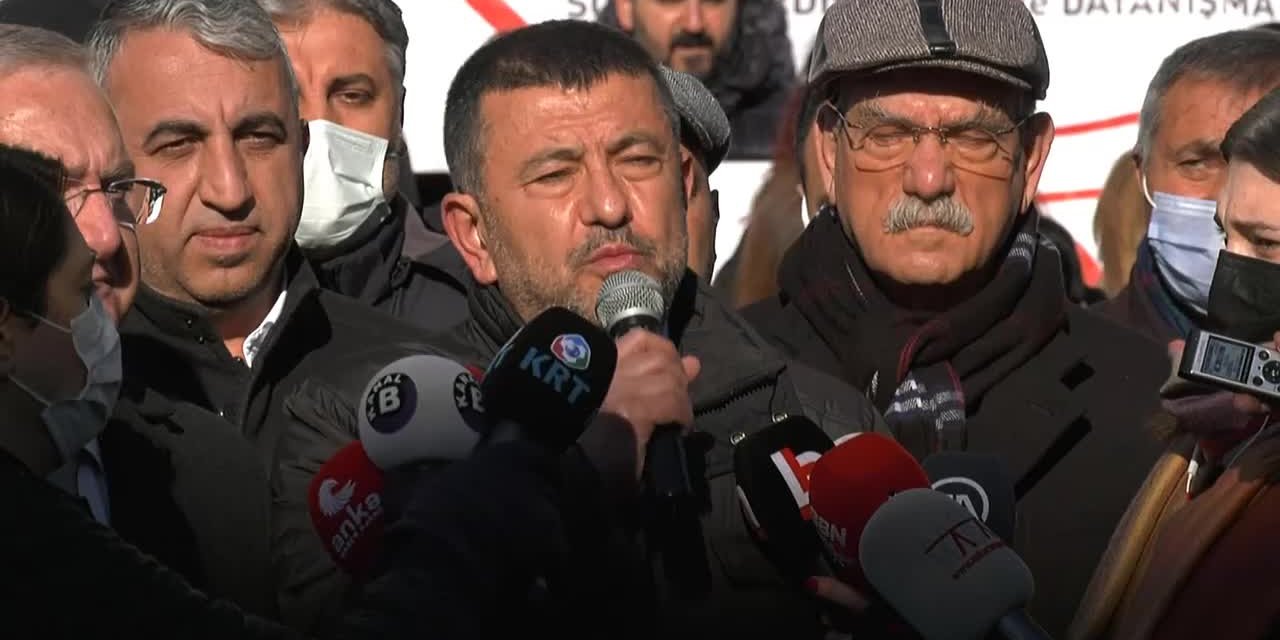 AĞBABA: “EYT’LİLER, İKTİDARDAN BİR LÜTUF, BİR BAHŞİŞ İSTEMİYOR, İŞE GİRERKEN HAK ETMİŞ OLDUKLARI HAKLARINI İSTİYOR”