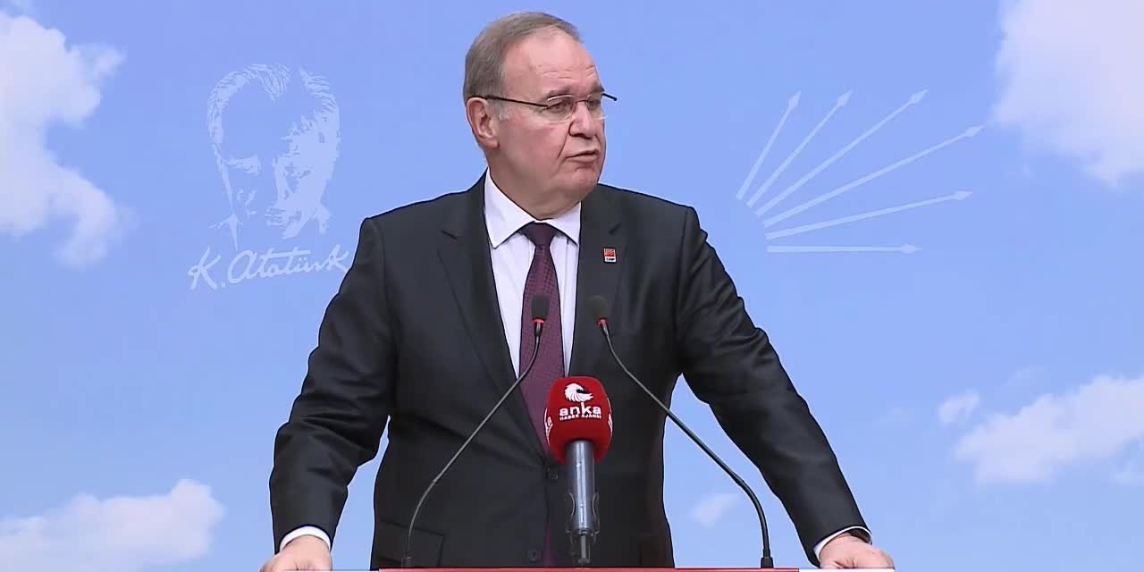 ÖZTRAK: "ANLAŞILAN ERDOĞAN, İMRALI’YLA MEKTUP ARKADAŞLIĞINI YENİDEN HIZLANDIRACAK"