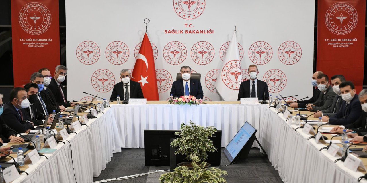 BAKAN KOCA: “ARTAN VAKA SAYILARI SEBEBİYLE HASTANEYE YATAN SAYISINDA BİR MİKTAR ARTIŞ GÖZLENİYOR”