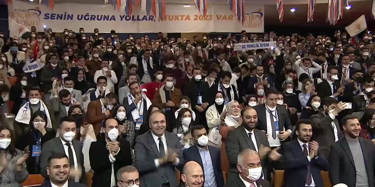 ERDOĞAN: SİYASİ PARTİLER İÇİNDE AÇIK ARA FARKLA GENÇLERİN İLGİ ODAĞI OLAN PARTİ AK PARTİ, HADİ BAKALIM GÖRECEĞİM ŞİMDİ SİZİ