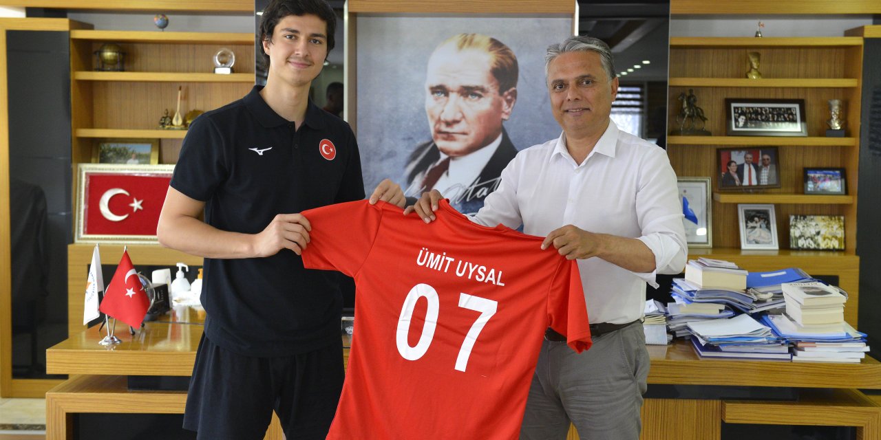 İŞİTME ENGELLİ MİLLİLERDEN MURATPAŞA BELEDİYE BAŞKANI UYSAL’A ZİYARET