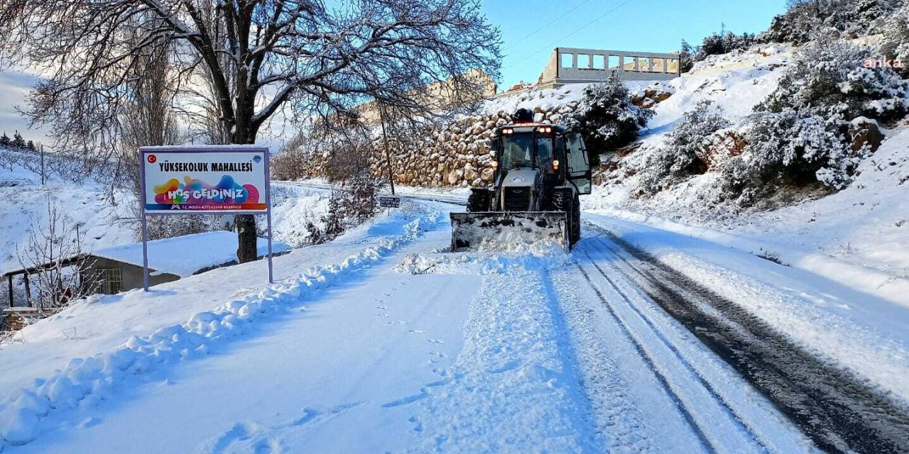 MERSİN BÜYÜKŞEHİR, KAR MESAİSİNİ SÜRDÜRÜYOR