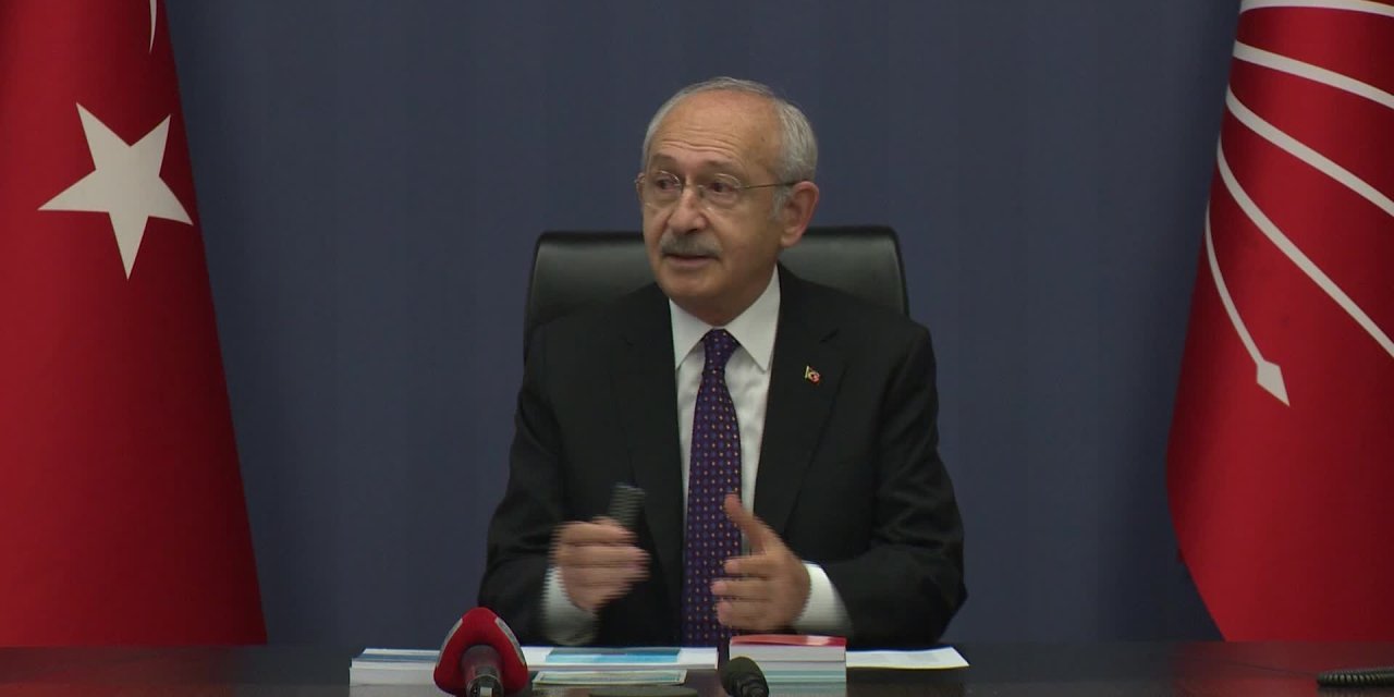 DİYARBAKIR’DA AKP'DEN AYRILARAK CHP'YE KATILANLARA ROZET TAKAN KILIÇDAROĞLU: “CHP’YE KATILIMINIZ BÜYÜK BİR ONUR”