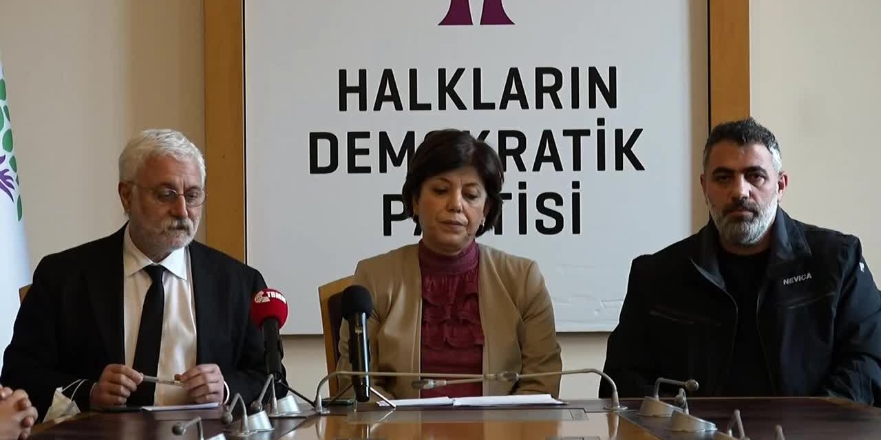 BEŞTAŞ'TAN DEDEOĞULLARI AİLESİNE YÖNELİK SALDIRI DAVASINA ÇAĞRI: "IRKÇILIĞA, KATLİAMLARA KARŞI OLAN HERKESİ KONYA’DA GÖRMEK İSTİYORUZ"