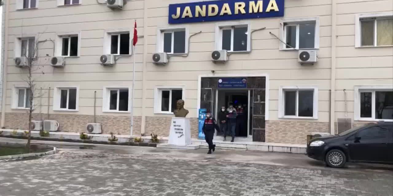 İZMİR'DE HIRSIZLIK OPERASYONLARI: 12 KİŞİ GÖZALTINA ALINDI