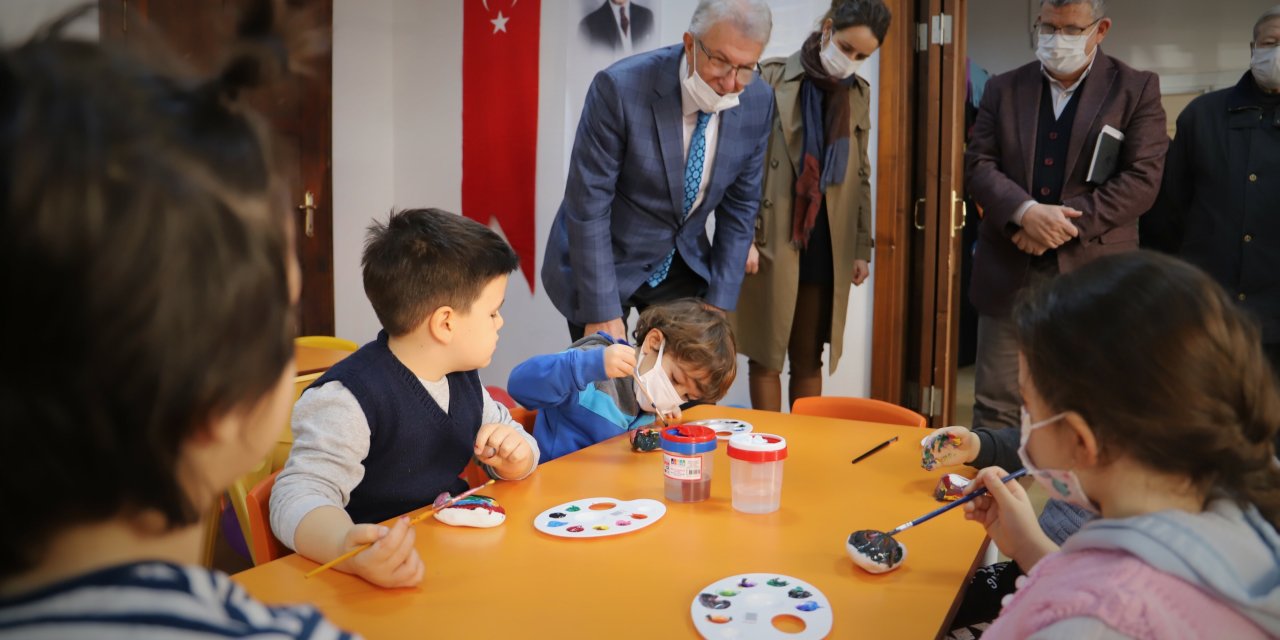 ÖDEMİŞ BELEDİYESİ’NDEN YARATICI MİNİKLER ATÖLYESİ