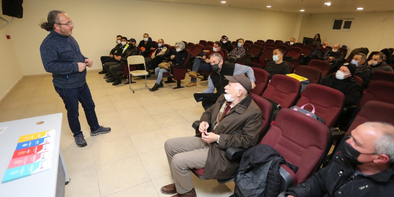 ODUNPAZARI ARIKÖY’DE 2022 YILI ARICILIK EĞİTİMLERİ BAŞLADI