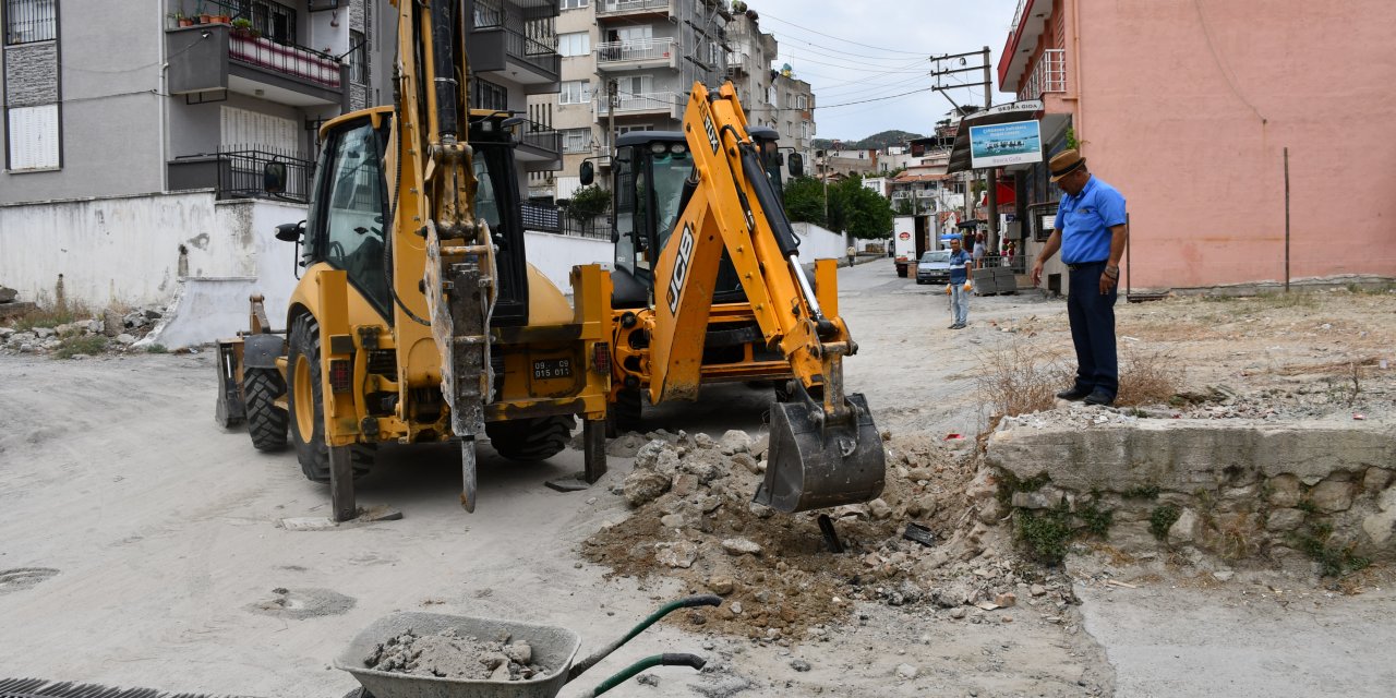SÖKE BELEDİYESİ'NDEN EŞ ZAMANLI YOL YAPIM ÇALIŞMALARI
