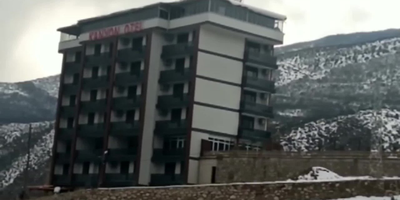 ARTVİN’DE OTELİN ELEKTRİĞİ, BORCU NEDENİYLE KAPANDI: “KAZANDIK MI Kİ ÖDEYELİM?”