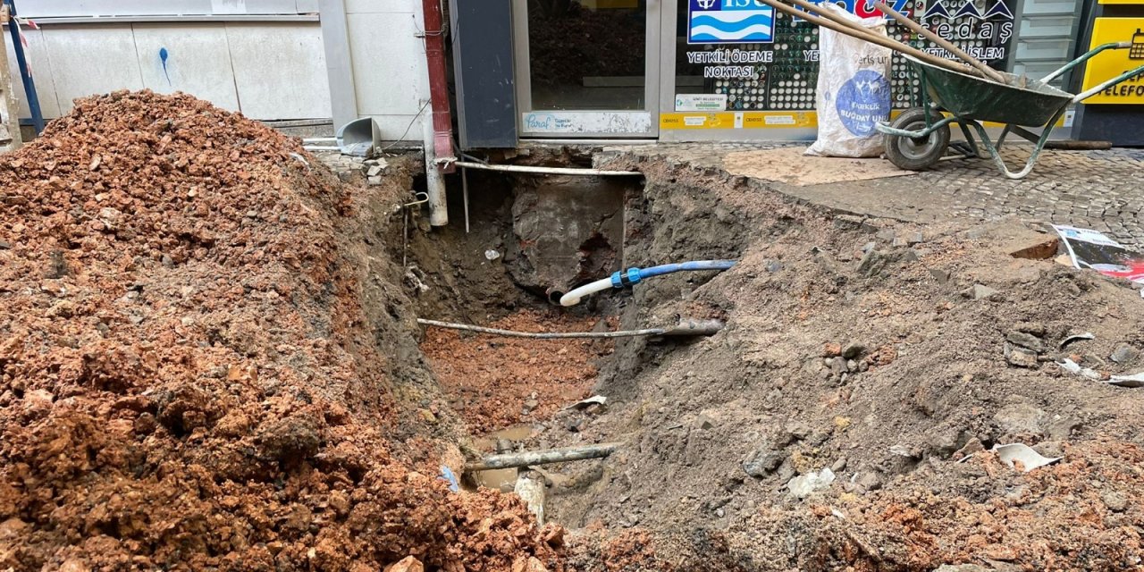 FETHİYE CADDESİ'NDE ÇALIŞMALAR İLERLİYOR