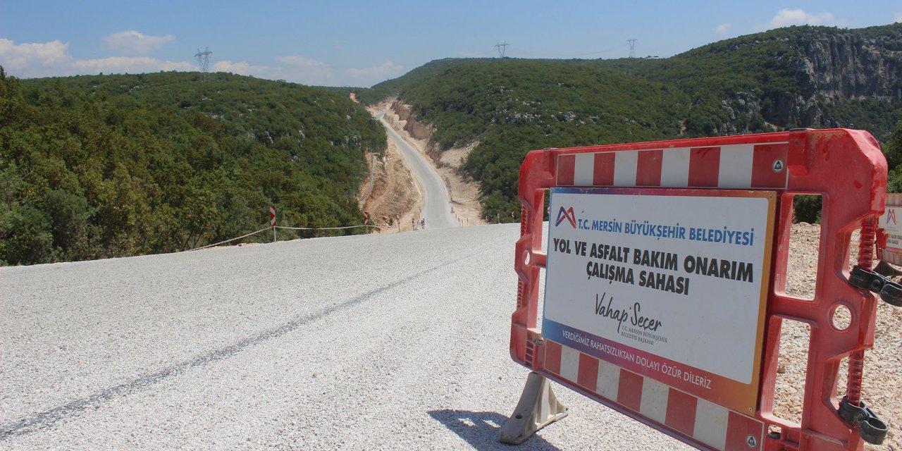MERSİN BÜYÜKŞEHİR'İN MERGİN ÇAYI ÜZERİNE YAPTIĞI MENFEZLE 50 YILLIK ÇİLE SON BULDU