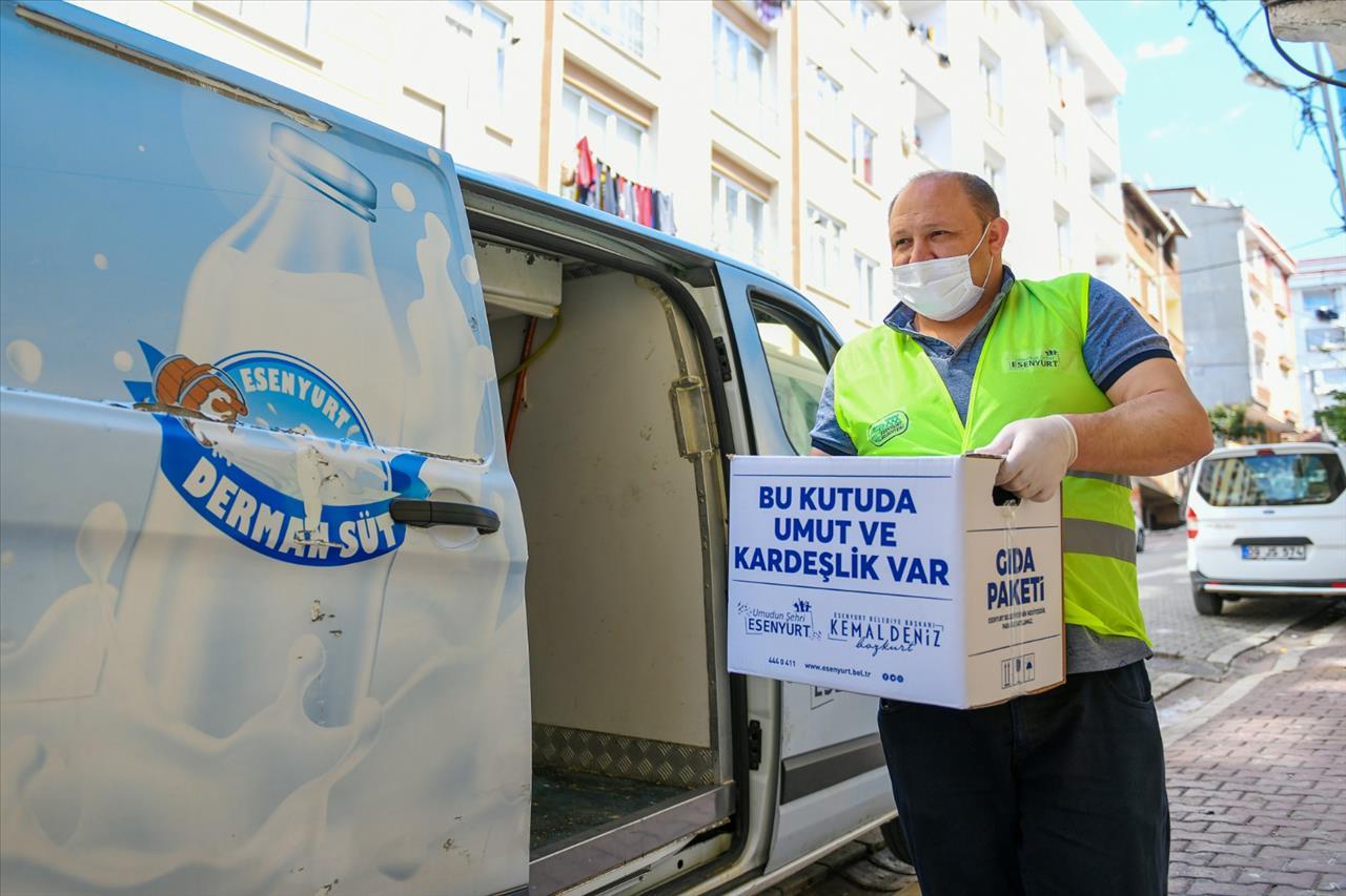 Esenyurt Belediyesi, Ramazan Ayı’nda Da İhtiyaç Sahiplerine Gıda Kolisi Yardımında Bulunuyor