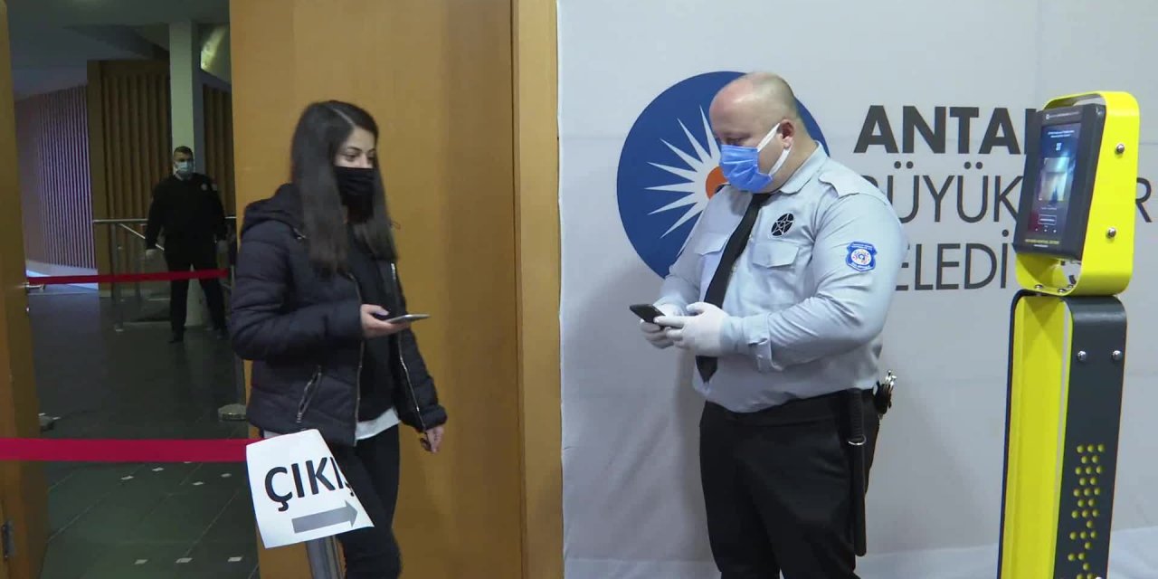 ANTALYA BÜYÜKŞEHİR PERSONELİ SAĞLIK TARAMASINDAN GEÇİRİLDİ