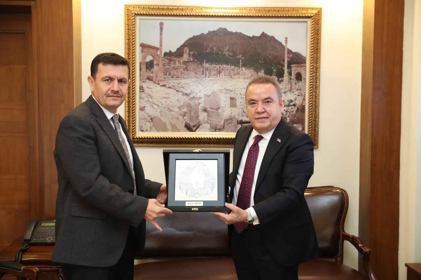 Başkan Böcek Burdur’da