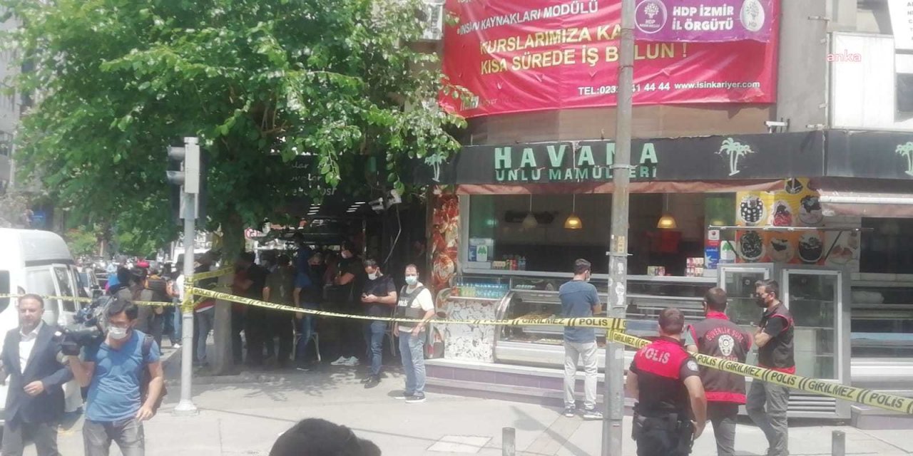 İZMİR'DE HDP BİNASINA SİLAHLI SALDIRI BİR PARTİÇALIŞANI YAŞAMINI YİTİRDİ