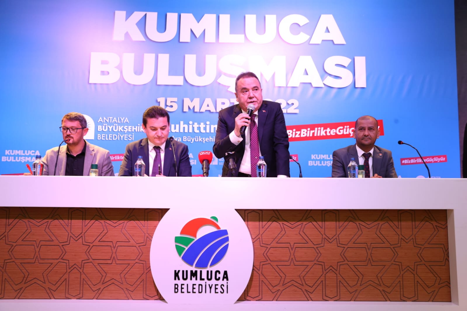 Başkan Böcek Kumluca’da…