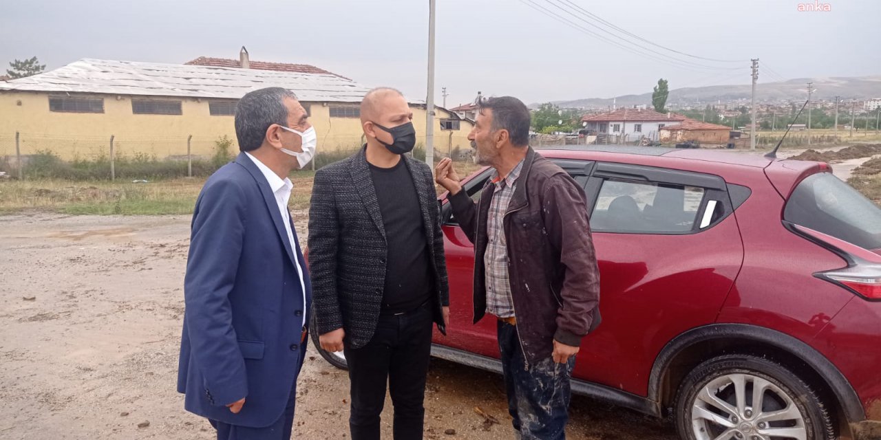 Suç Makinesi Kadın Mangal Başında Parmak Arası Terlikleriyle Yakalandı