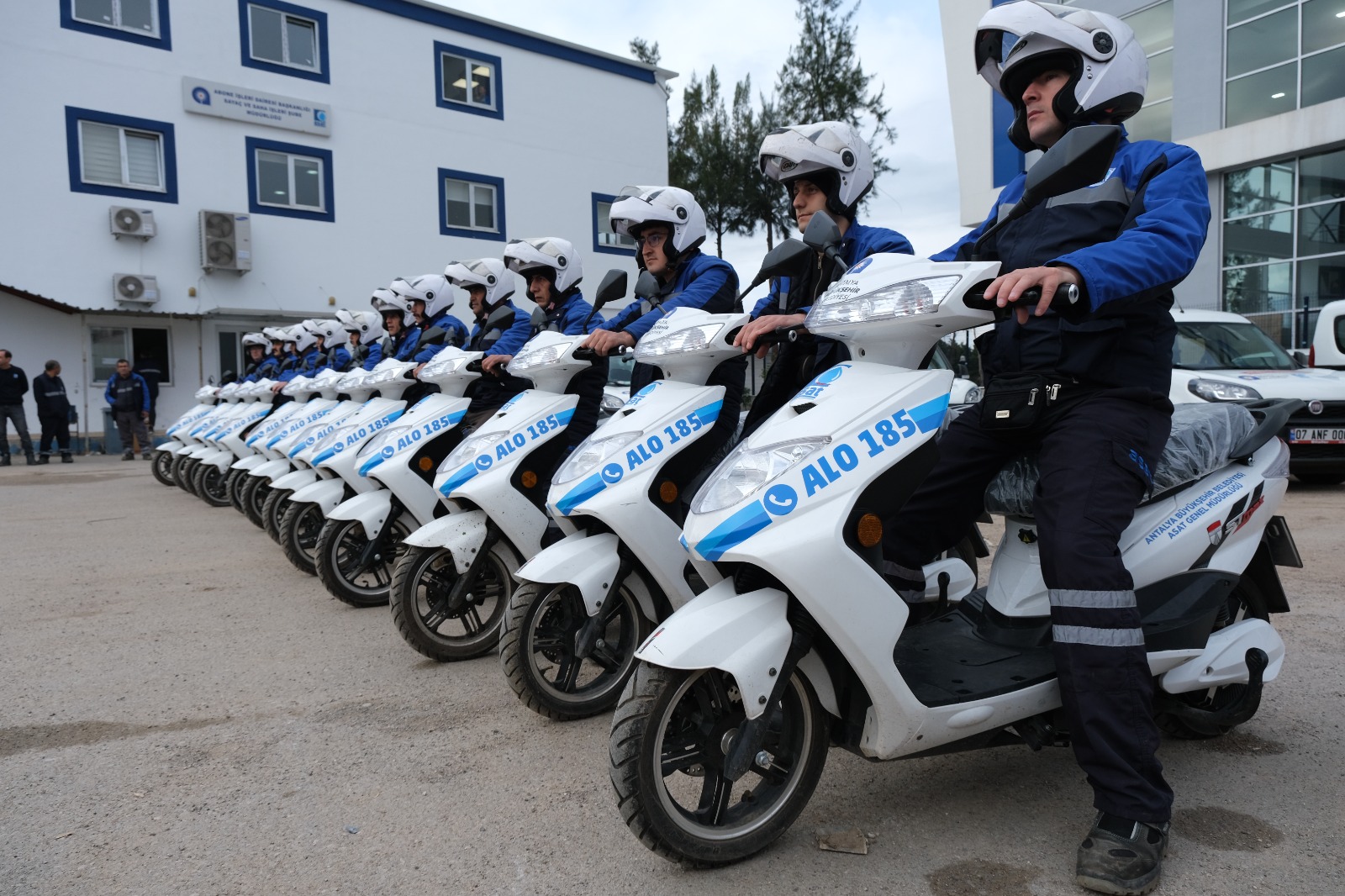 Büyükşehir’in elektrikli motosikletleri yollarda ASAT’ın sayaç okuma personelleri kullanıyor