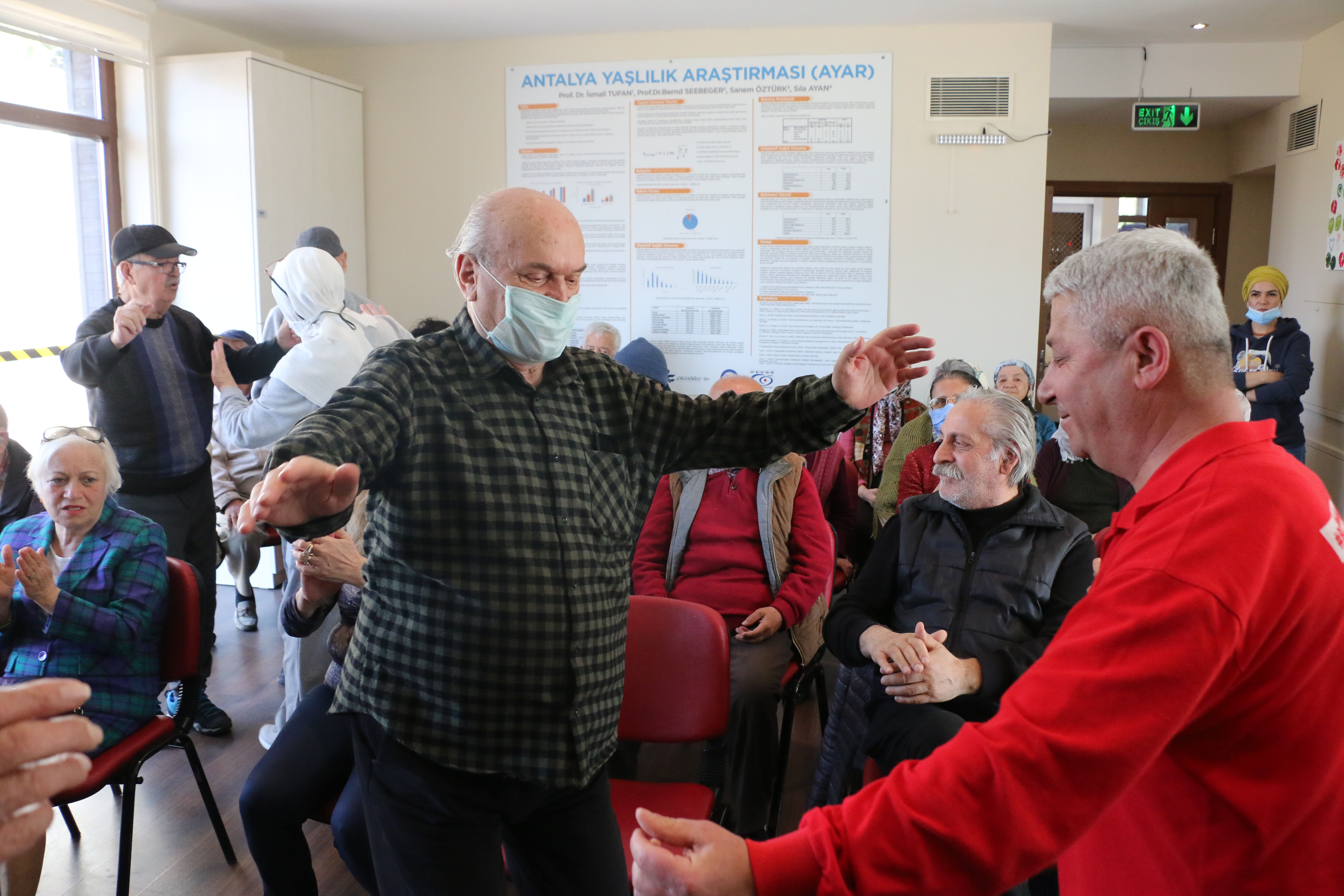 Mavi Ev Alzheimer Merkezi’nde Yaşlılar Haftası konserle kutlandı