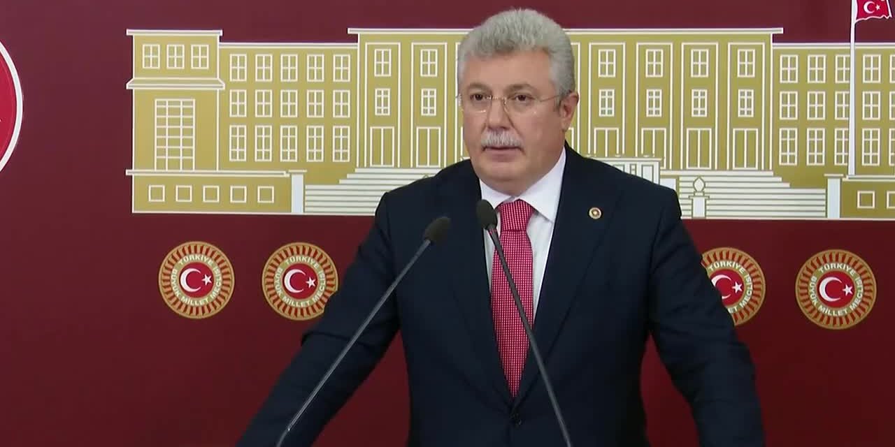 15 Dakikalık Yağış Ve Fırtına Hayatı Felç Etti