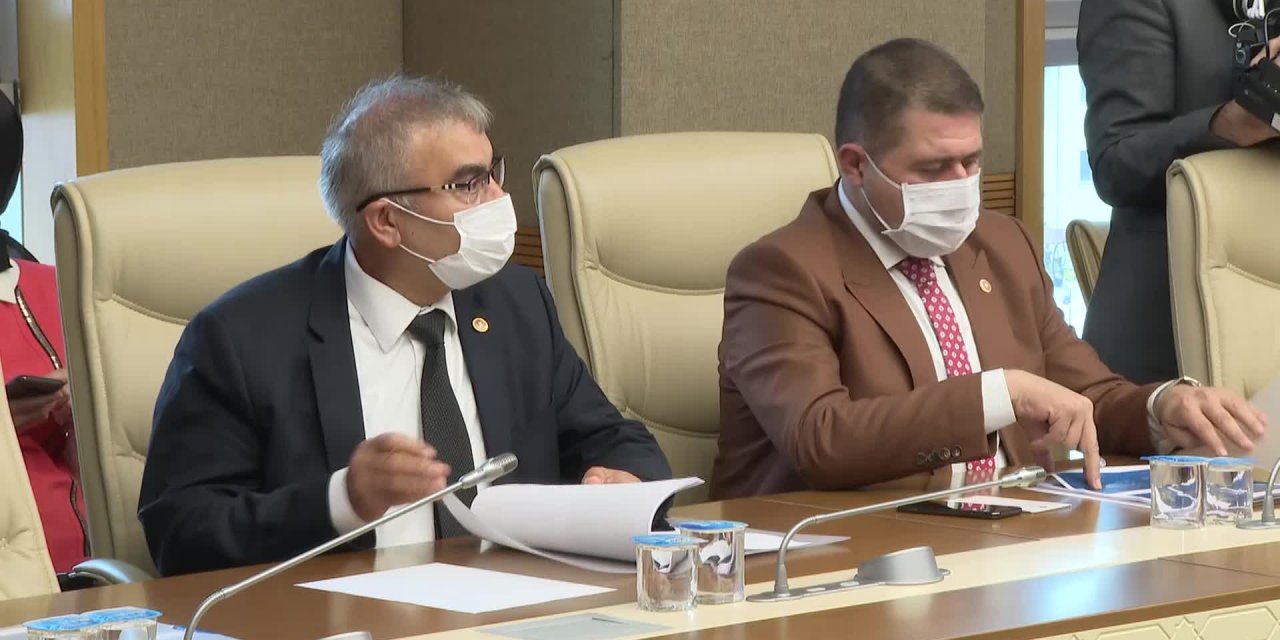 Sağanak Yağış Kazaya Neden Oldu: 3 Yaralı