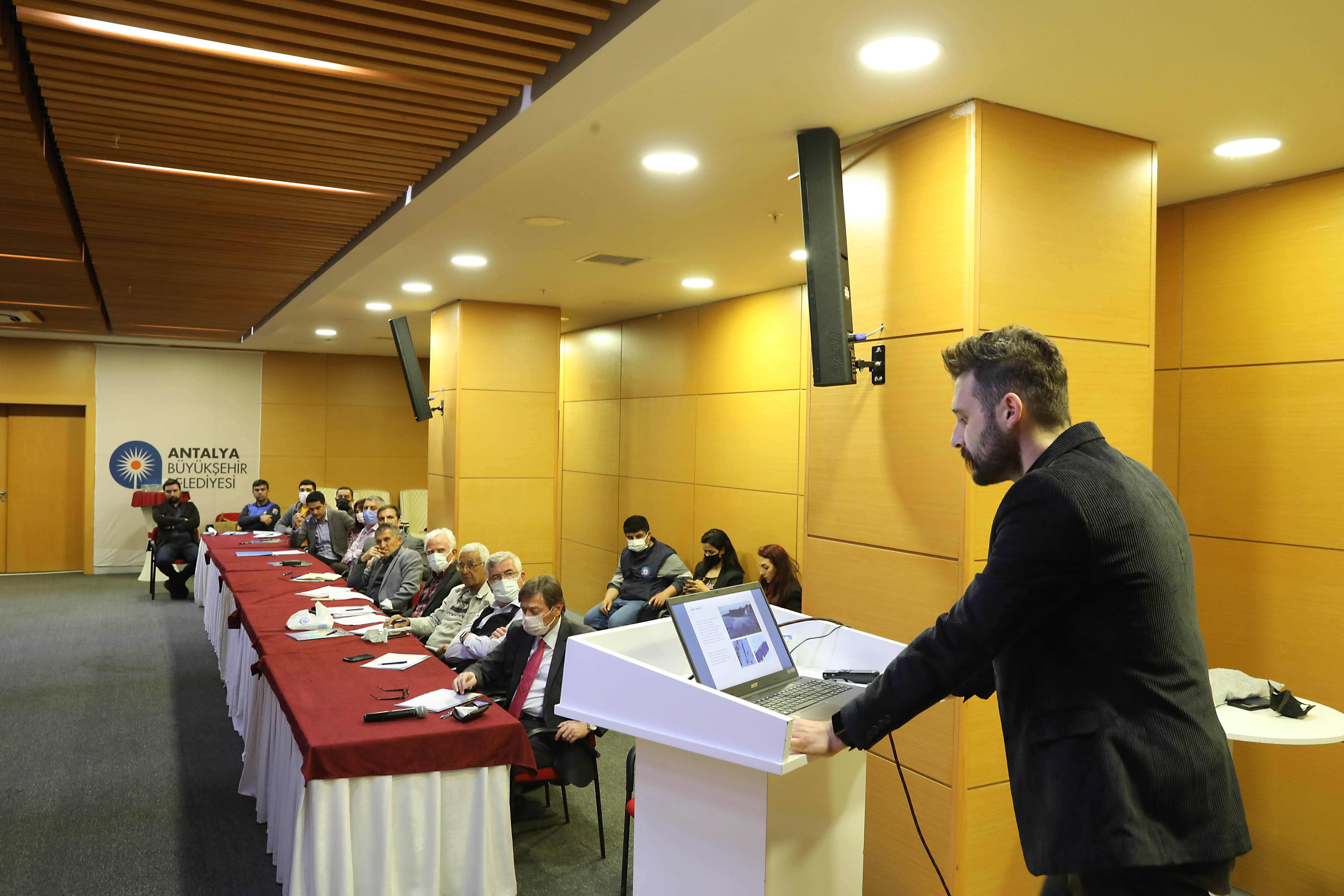 Büyükşehir’den Düden Çayı su kalitesi değerlendirilme toplantısı Çevre Kurulu Düden Çayı’nı masaya yatırdı