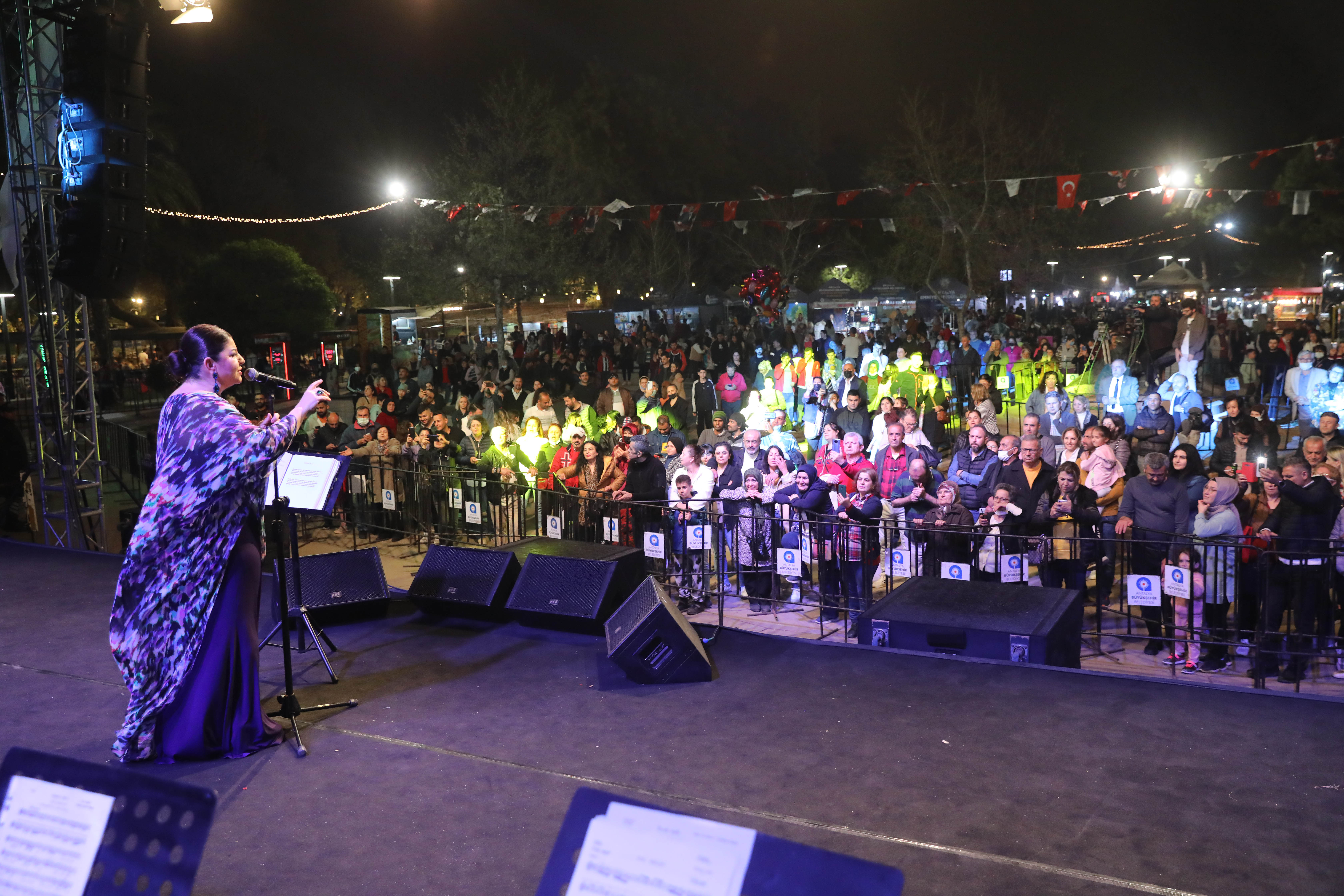 Büyükşehir’in Ramazan Etkinlikleri sürüyor Çiğdem Gürdal’dan Türk Sanat Müziği ziyafeti