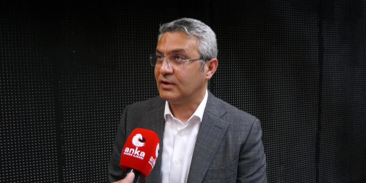 Otomobil Motosiklete Çaptı: 1 Ağır Yaralı
