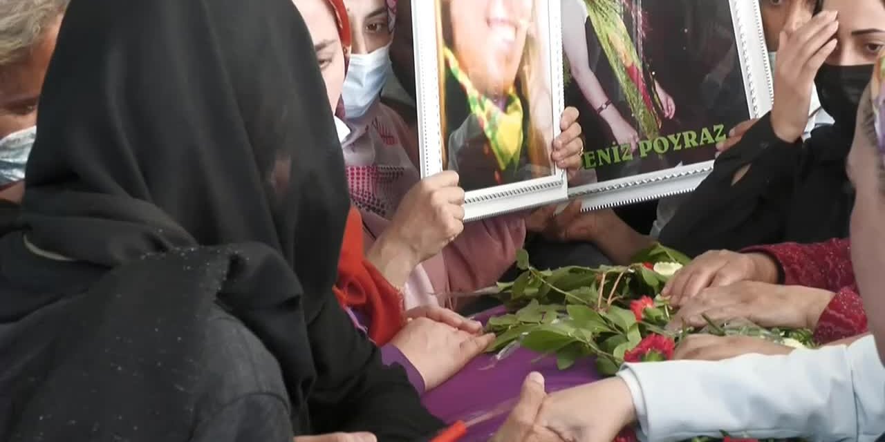 HDP İZMİR İL BİNASI'NDA ÖLDÜRÜLEN DENİZ POYRAZ'I BİNLERCE KİŞİ UĞURLADI