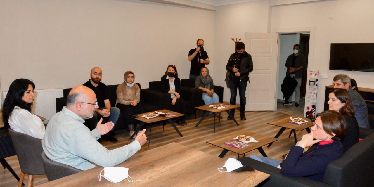 KAFTANCIOĞLU, HDP İSTANBUL İL ÖRGÜTÜNE TAZİYE ZİYARETİNDE BULUNDU