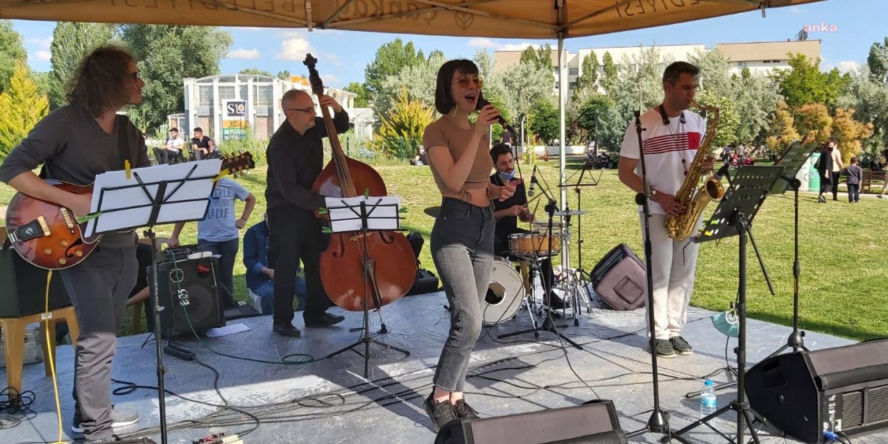 ÇANKAYA BELEDİYESİ'NDEN KADINLARA VE MÜZİSYENLERE DESTEK