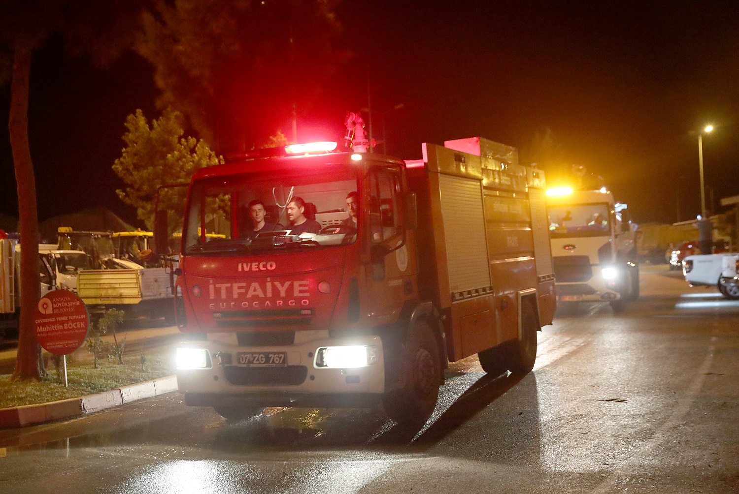 Antalya Büyükşehir Belediyesi Marmaris’in Yardımına Koştu