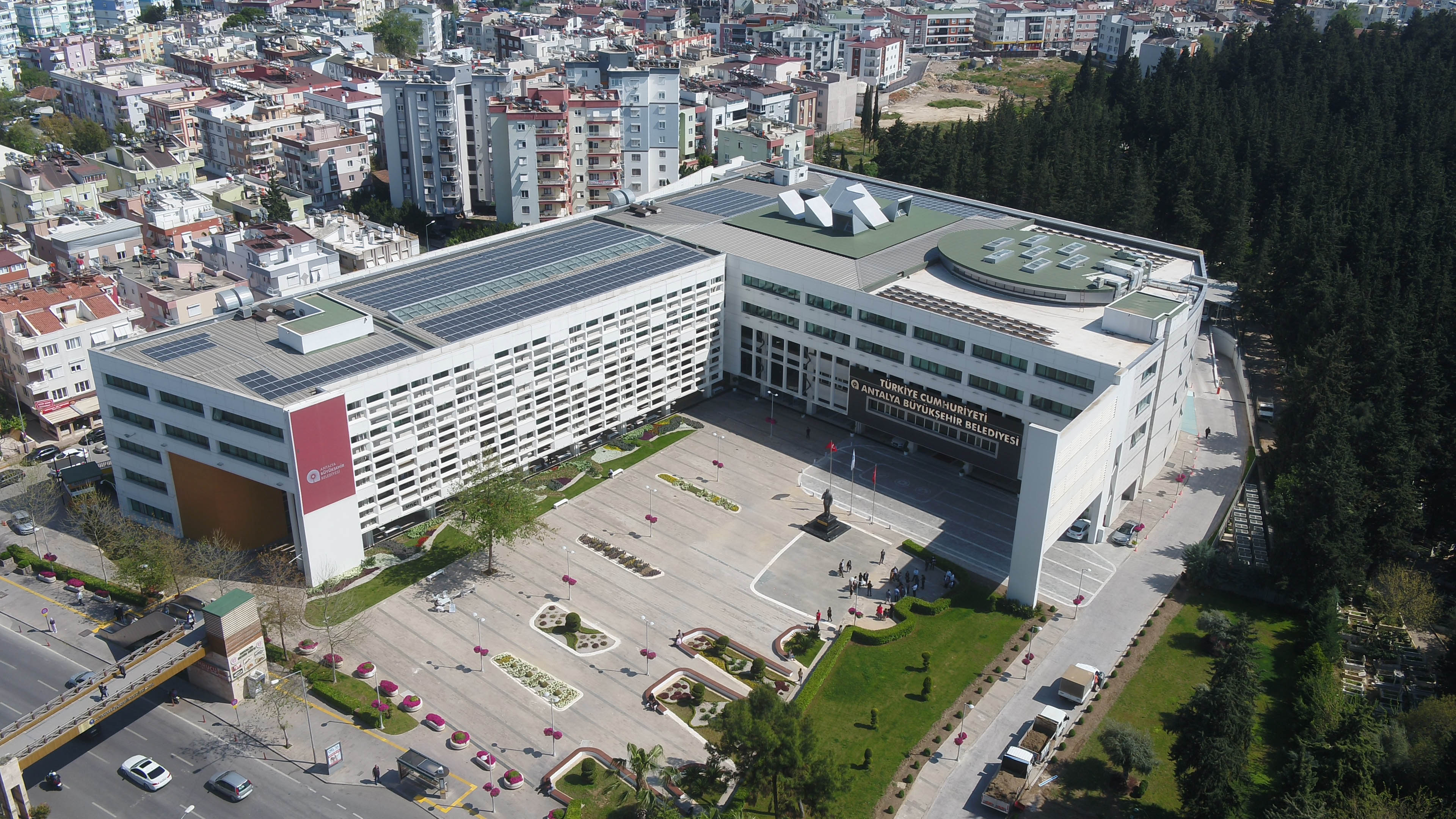 Büyükşehir Belediyesi çatı GES’lerden yaklaşık 2 milyon TL kazanç sağladı
