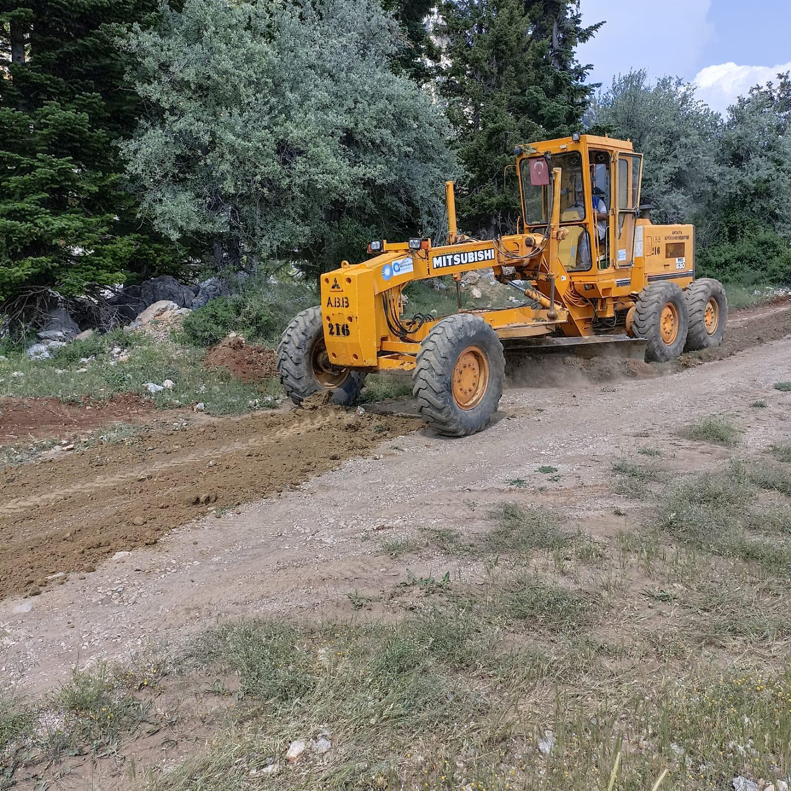 Büyükşehir Ekipleri Yayla Yollarında Yoğun Mesaide